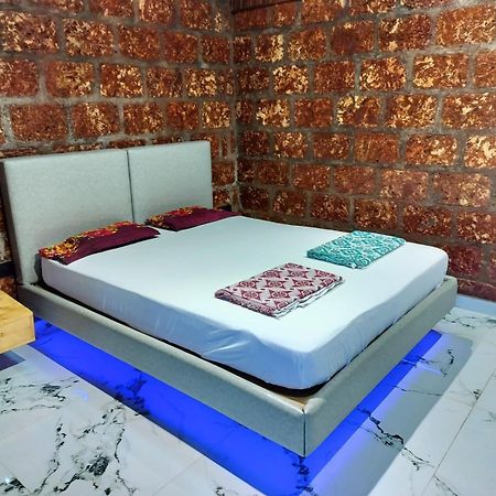 Saka Kadams Home Stay Guhāgar Kültér fotó