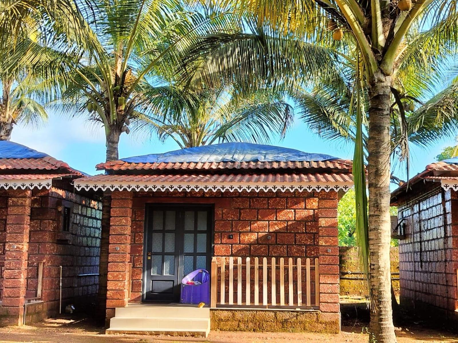 Saka Kadams Home Stay Guhāgar Kültér fotó