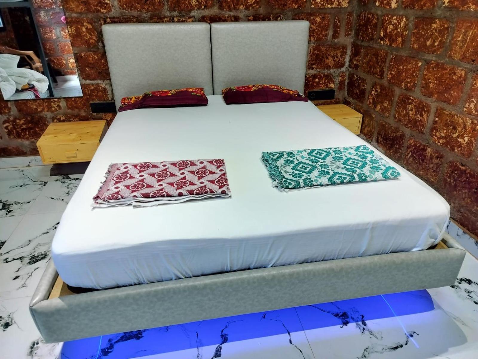 Saka Kadams Home Stay Guhāgar Kültér fotó